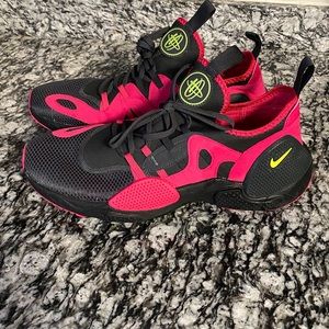 Nike Men’s Huarache E.D.G.E. TXT size 10.5